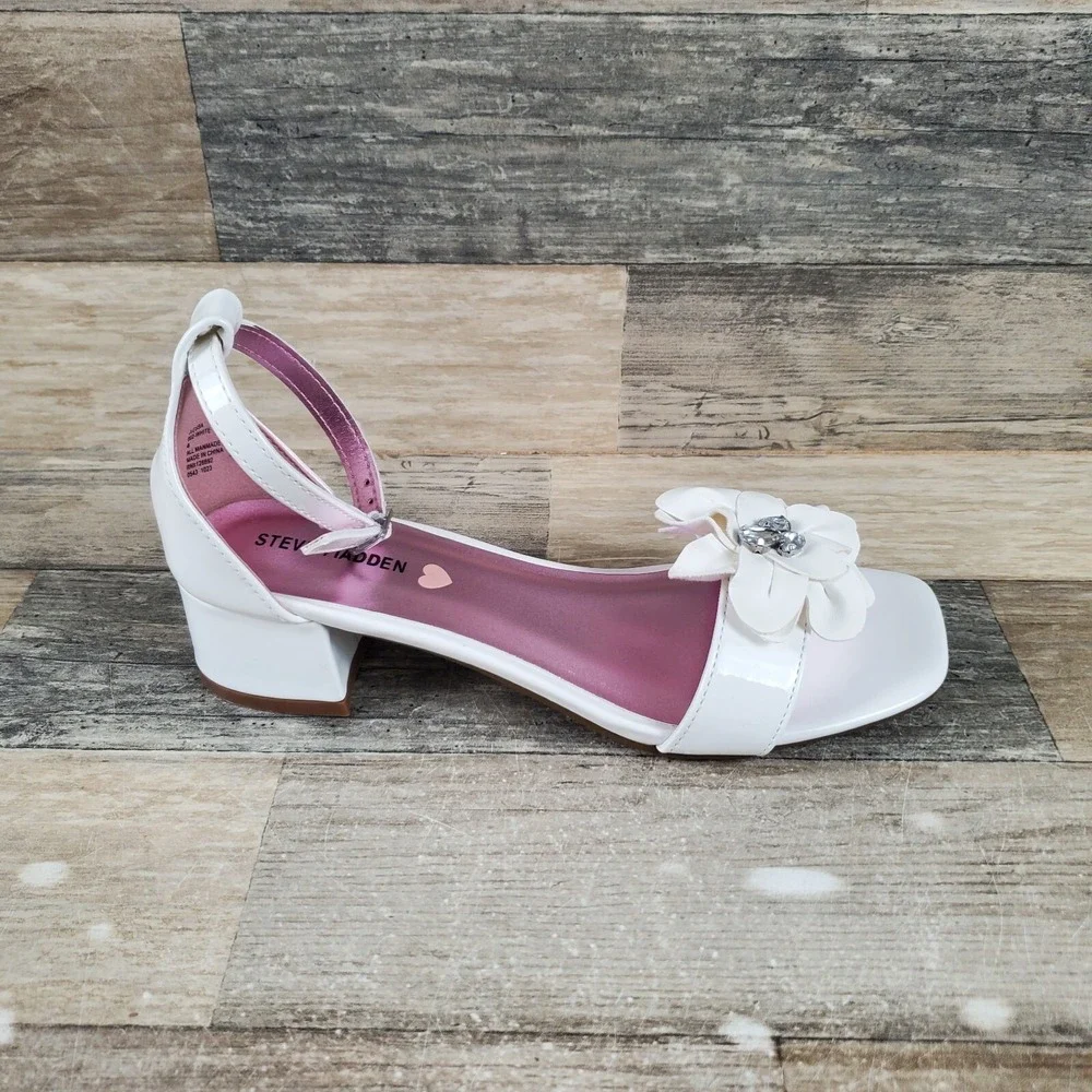 Steve Madden Lessa Girls Sandals Sz 4 Heel White Flower Rhinestone Ankle Strap